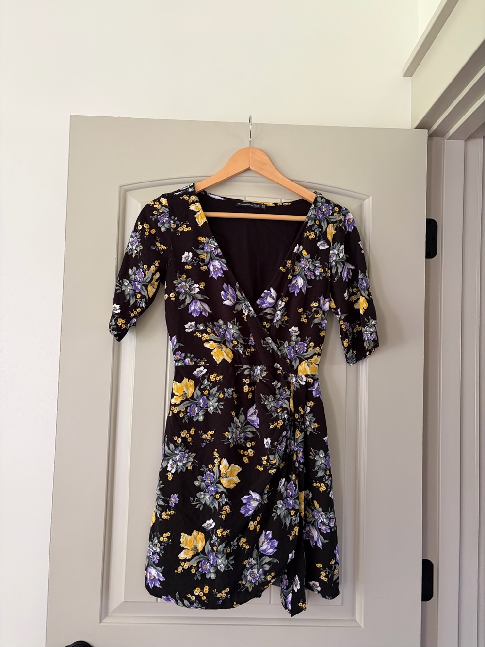 Abercrombie & Fitch Floral Wrap Mini Dress Elbow Sleeve XS